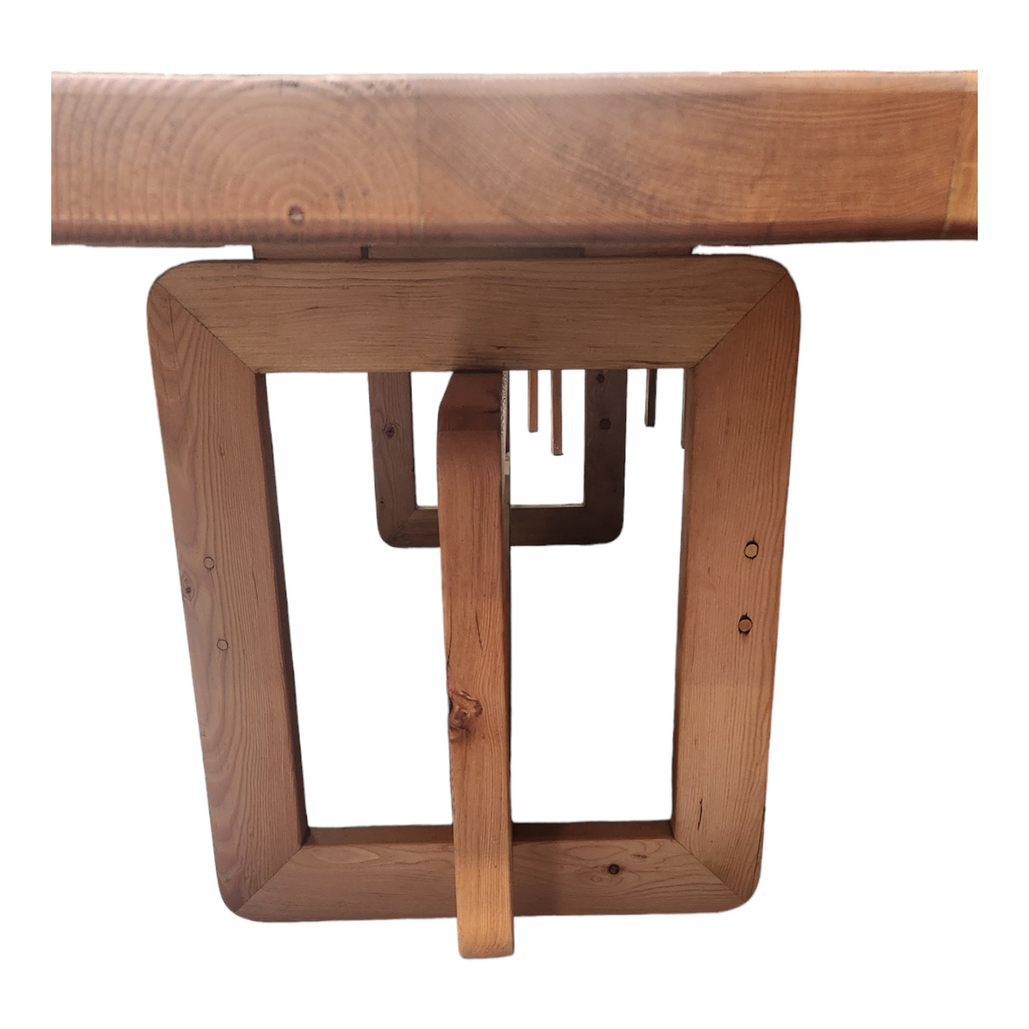 Oregon Dinning room table