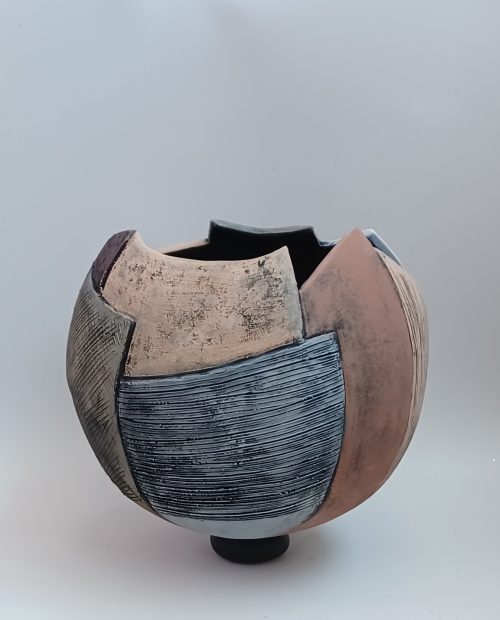 Panel pot